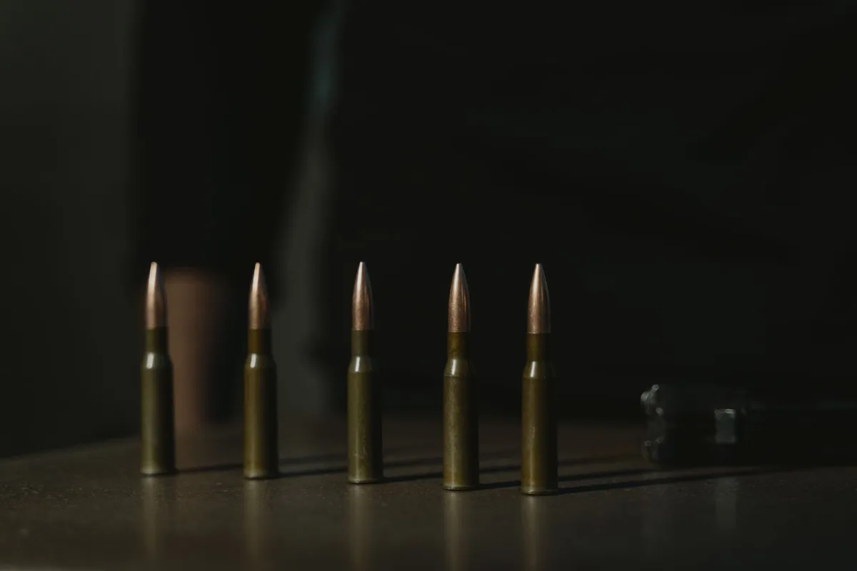 pointed gun cleaning jag