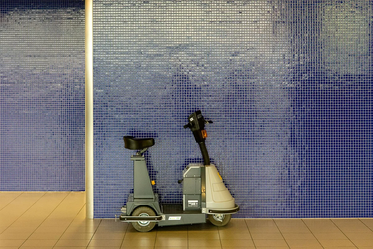 static dissipative flooring cleanroom